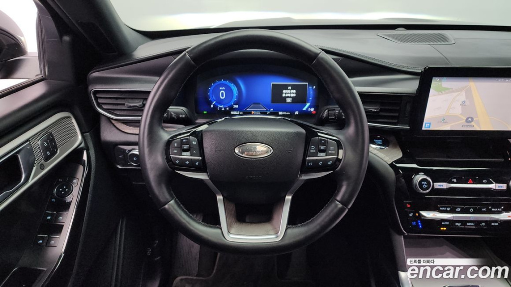 Ford Explorer 3.0 Platinum 4WD, 2022