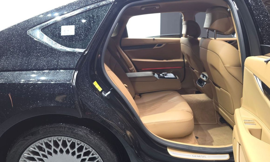 Genesis G80 Gasoline 2.5 Turbo AWD, 2025