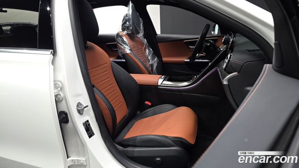 Mercedes-Benz C-Class C300 4MATIC AMG Line, 2023