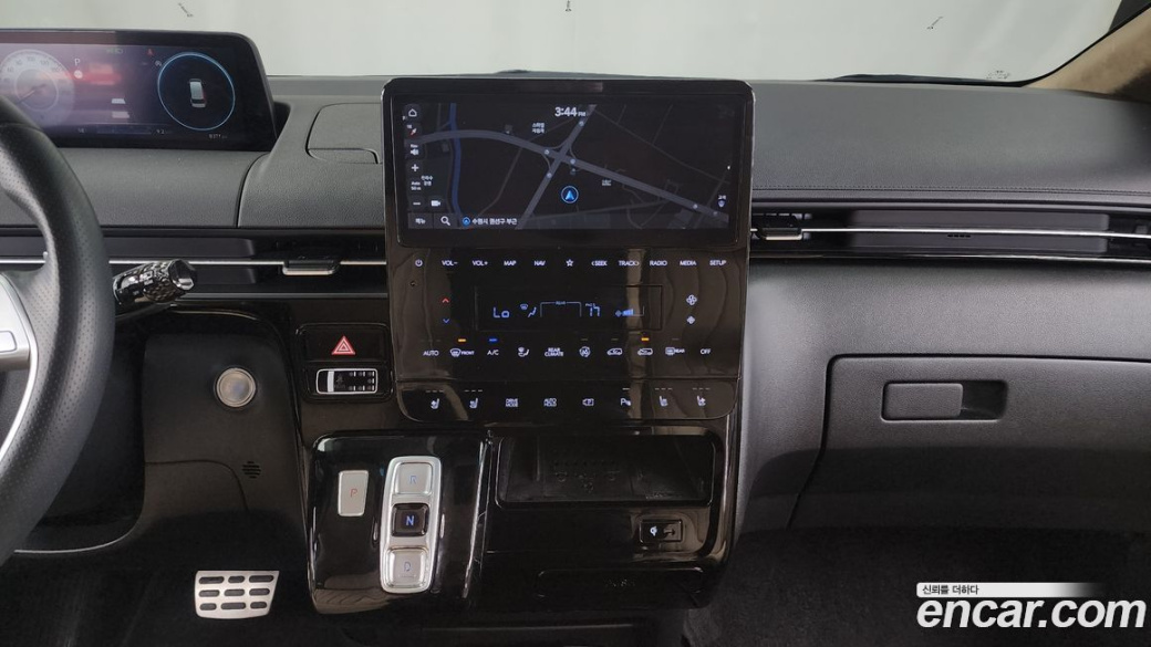 Hyundai Staria 2WD Limousine (Special Vehicle), 2022