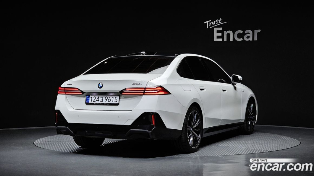 BMW 5-Series 530i xDrive M Sport, 2024