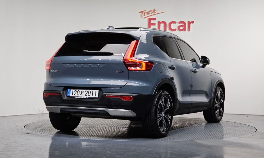 Volvo XC40 B4 Inscription, 2022