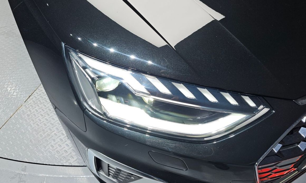 Audi A4 45 TFSI Quattro Premium, 2021