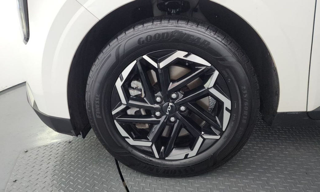 Kia Carnival 9-Seater Noblesse, 2024