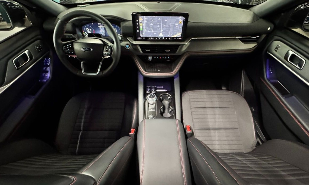 Ford Explorer 2.3 ST-Line 4WD, 2025
