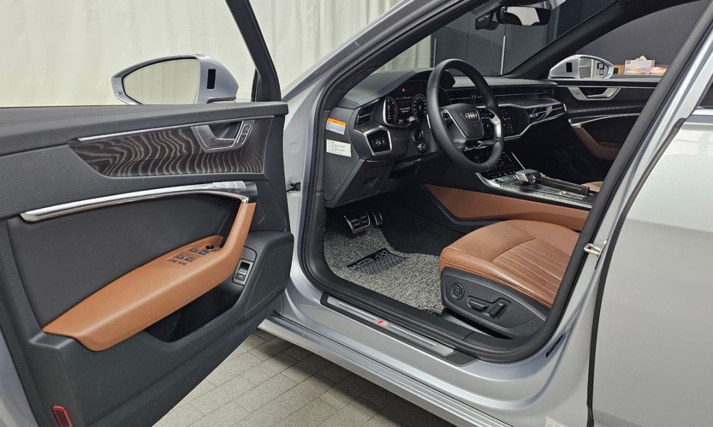 Audi A6 40 TDI Premium, 2022