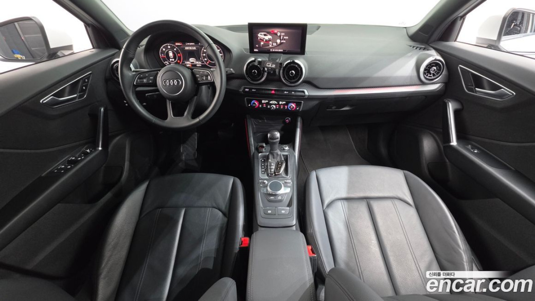 Audi Q2 35 TDI Premium, 2023