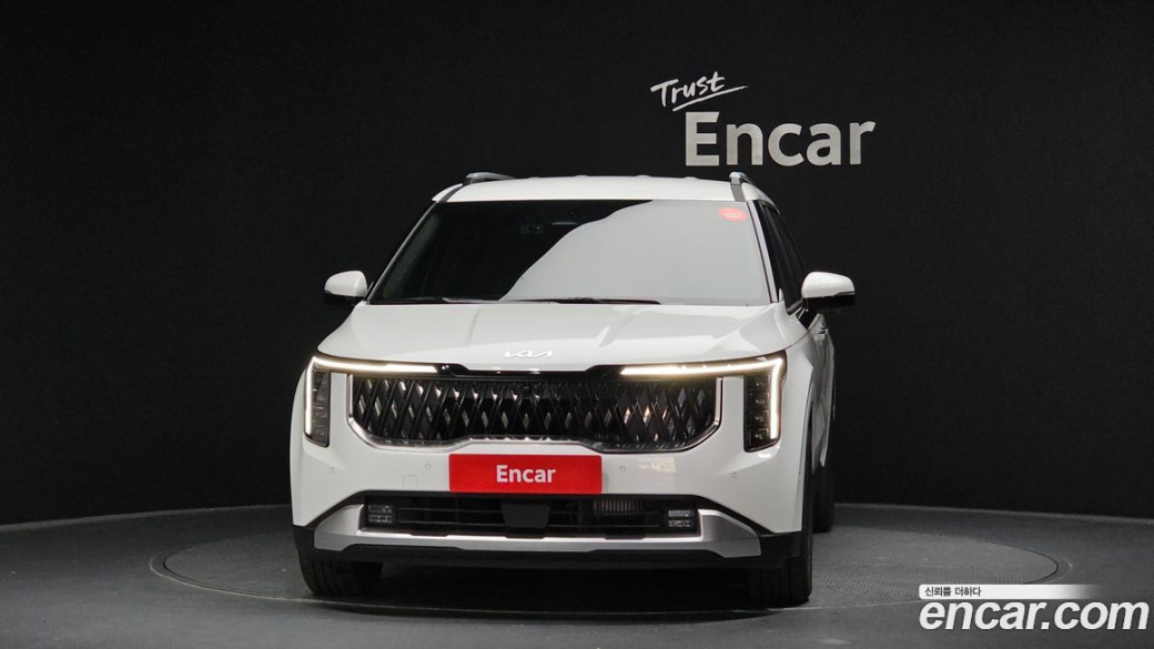 Kia Carnival 9-Seater Prestige, 2025