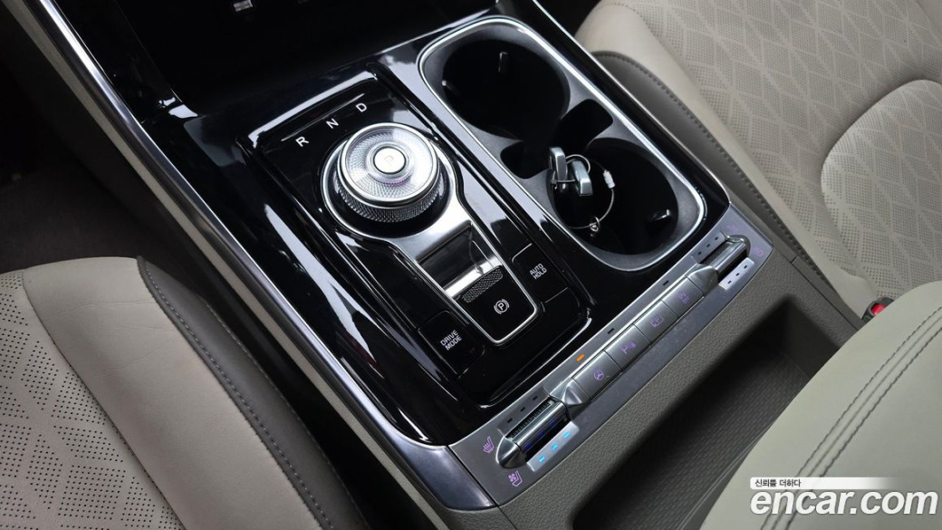 Kia Carnival 9-Seater Noblesse, 2023