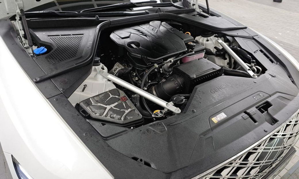 Genesis G80 Gasoline 2.5 Turbo AWD, 2025