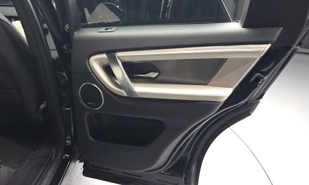 Land Rover Discovery Sport P250 Dynamic SE, 2025