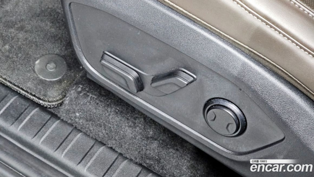 Kia Tasman 2.5T Gasoline 4WD, 2026