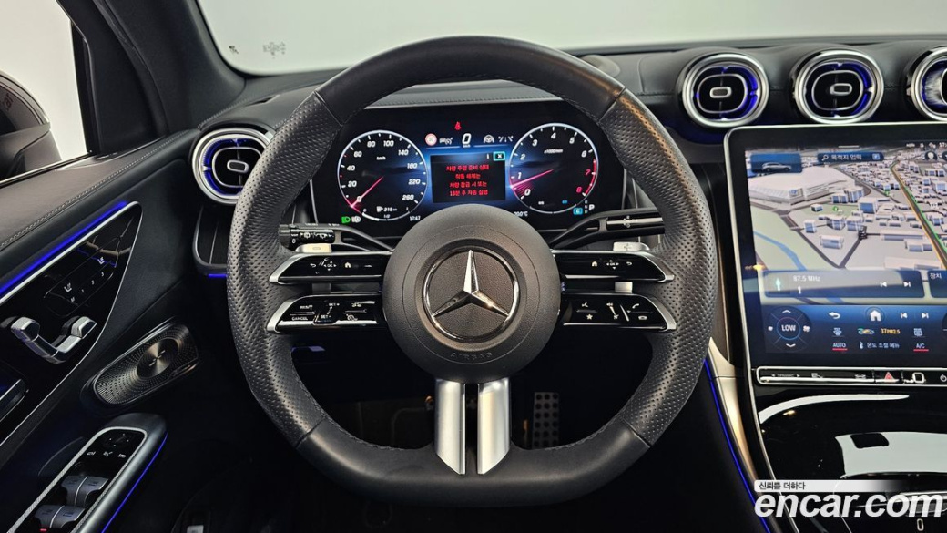 Mercedes-Benz GLC-Class GLC300 4MATIC AMG Line, 2023