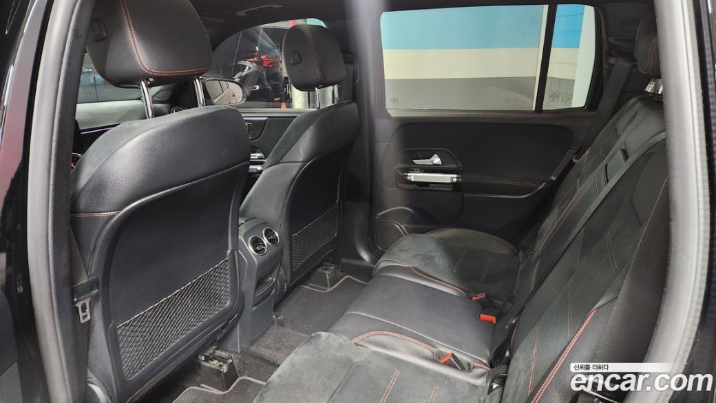 Mercedes-Benz GLB-Class GLB250 4MATIC, 2023