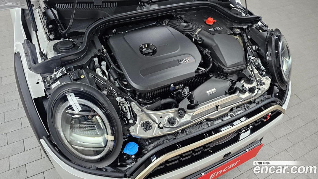 Mini Cooper Favoured, 2025