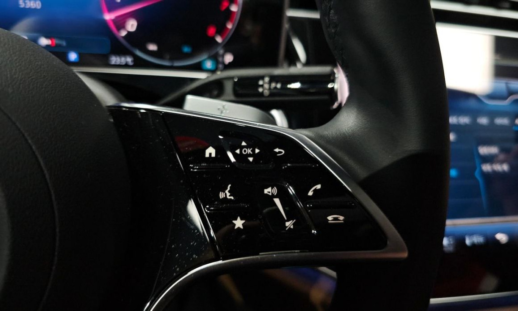 Mercedes-Benz E-Class E450 4MATIC Exclusive, 2024