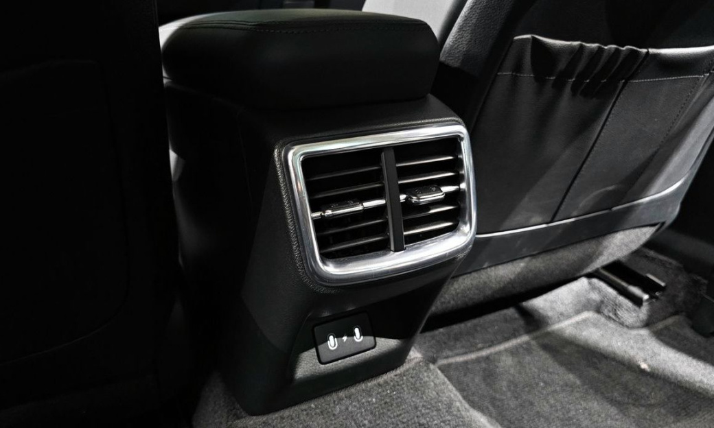 Kia K5 2.0, 2025