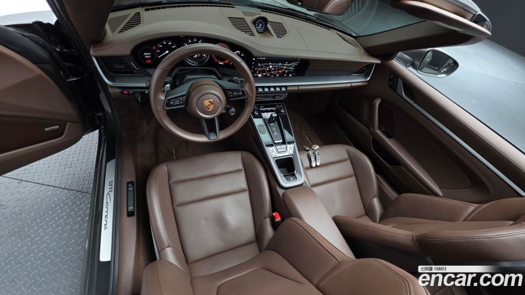 Porsche 911 Carrera Cabriolet, 2023