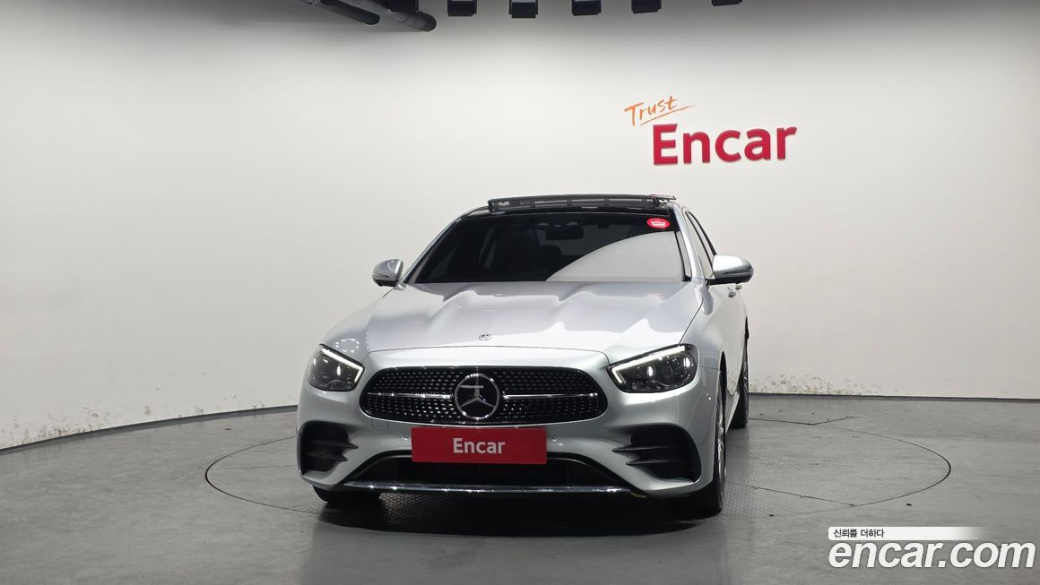 Mercedes-Benz E-Class E350 4MATIC AMG Line, 2022