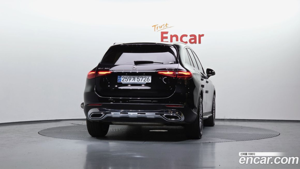Mercedes-Benz GLC-Class GLC 300 4MATIC Avantgarde, 2025