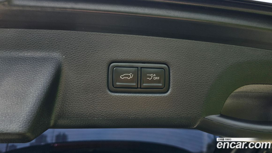 Kia Carnival 9-Seater Signature, 2023