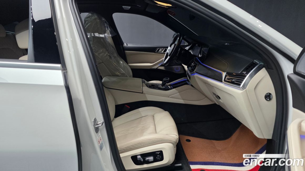 BMW X6 M50i, 2023