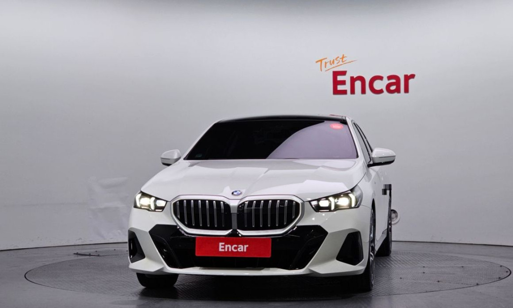 BMW 5-Series 520i M Sport, 2024