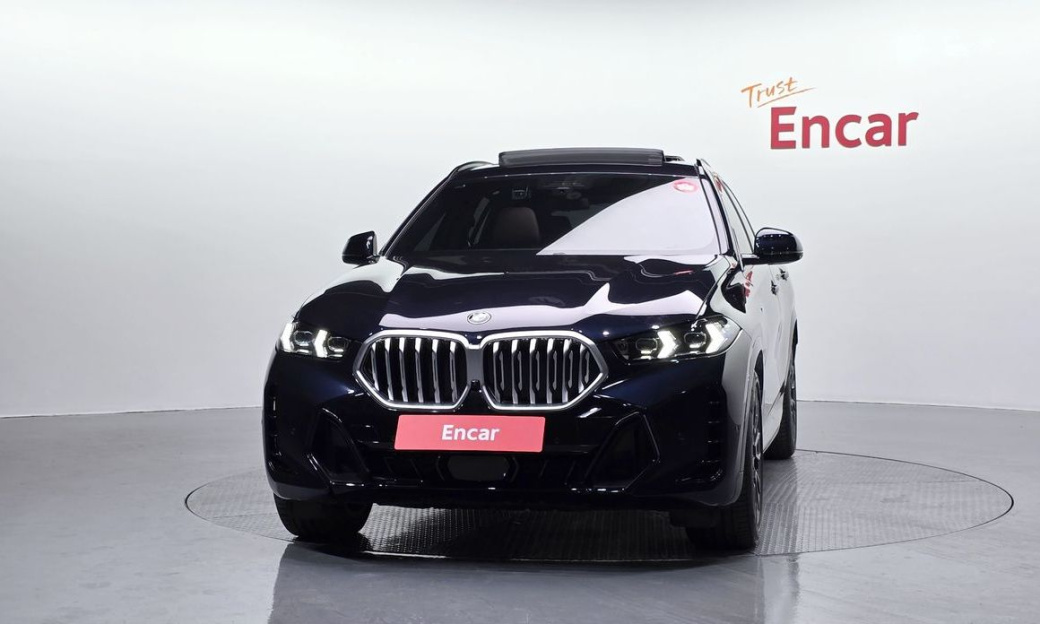 BMW X6 xDrive40i M Sport, 2025