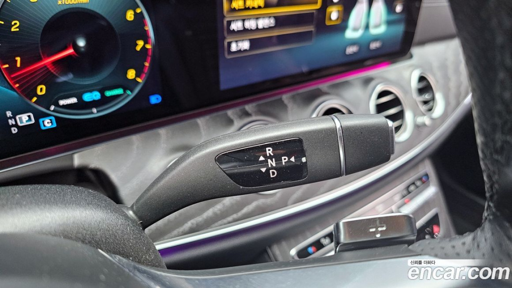 Mercedes-Benz E-Class E350 4MATIC AMG Line, 2022