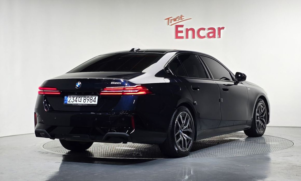 BMW 5-Series 520i M Sport, 2024