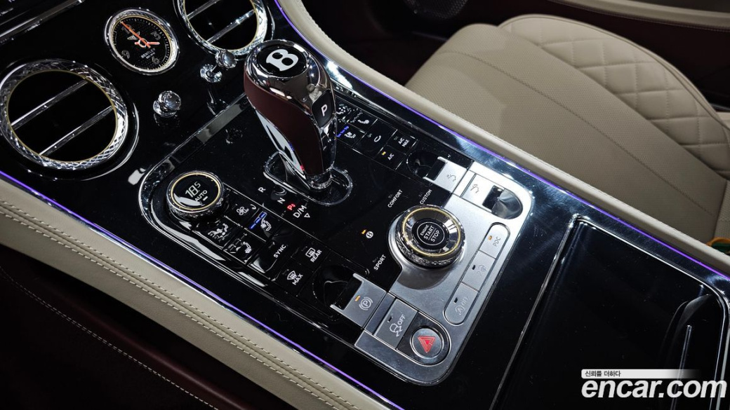 Bentley Continental 4.0 GT Azure, 2023
