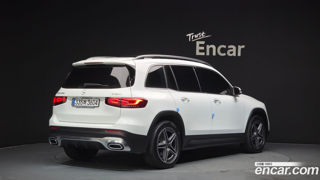Mercedes-Benz GLB-Class GLB250 4MATIC, 2023