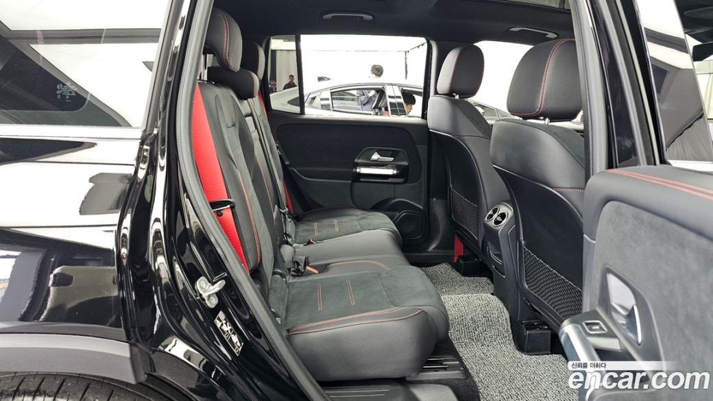 Mercedes-Benz GLB-Class AMG GLB35 4MATIC, 2024