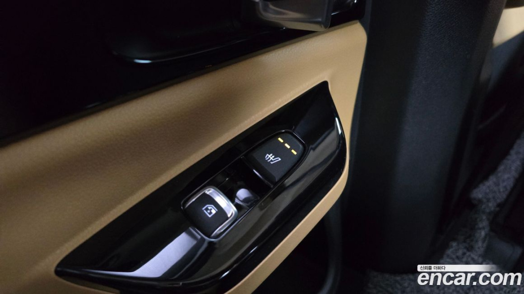 Kia Carnival 9-Seater Noblesse, 2023