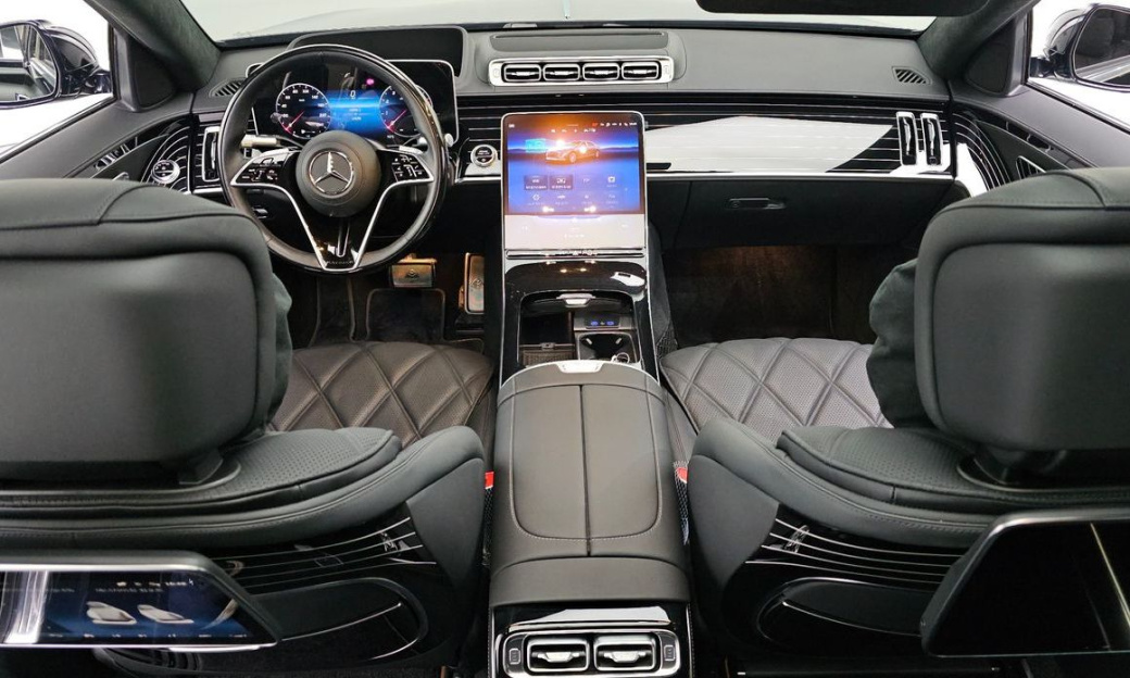 Mercedes-Benz S-Class Maybach S580 4MATIC, 2024