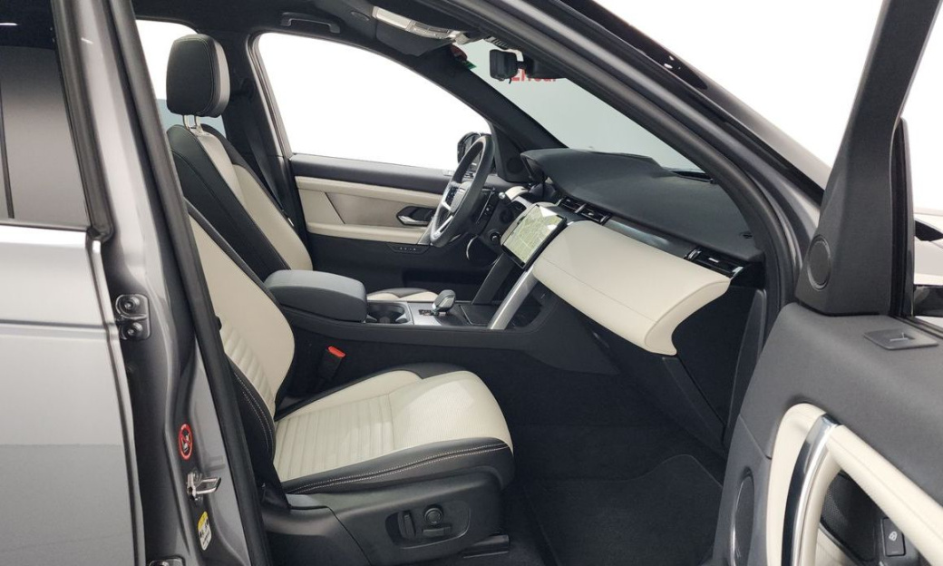 Land Rover Discovery Sport P250 Dynamic SE, 2025