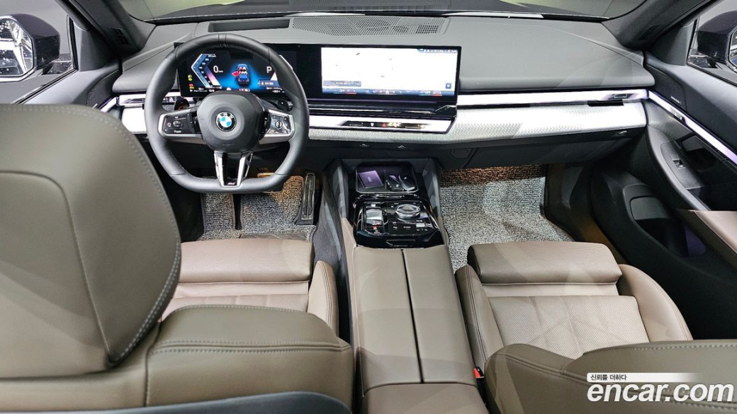 BMW 5-Series 520i M Sport, 2025