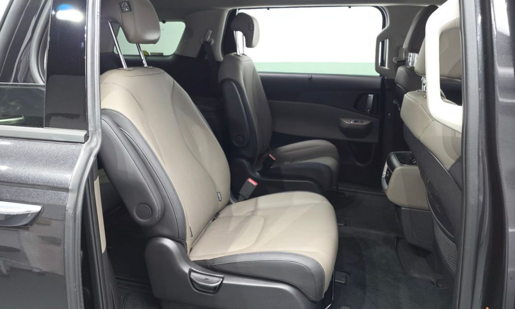 Kia Carnival 9-Seater Noblesse, 2024