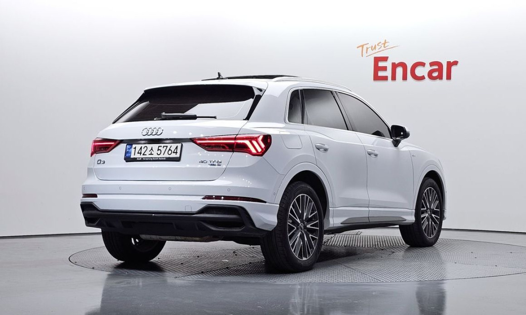 Audi Q3 40 TFSI Quattro Premium, 2024