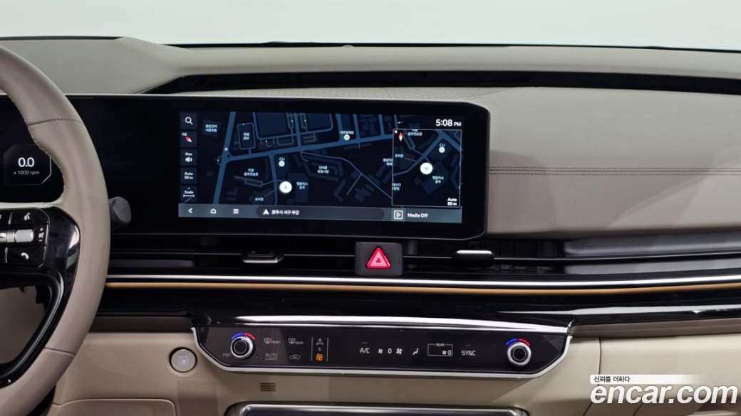 Kia Carnival 7-Seater Signature, 2025
