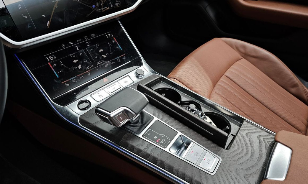 Audi A6 45 TFSI Quattro Premium, 2023