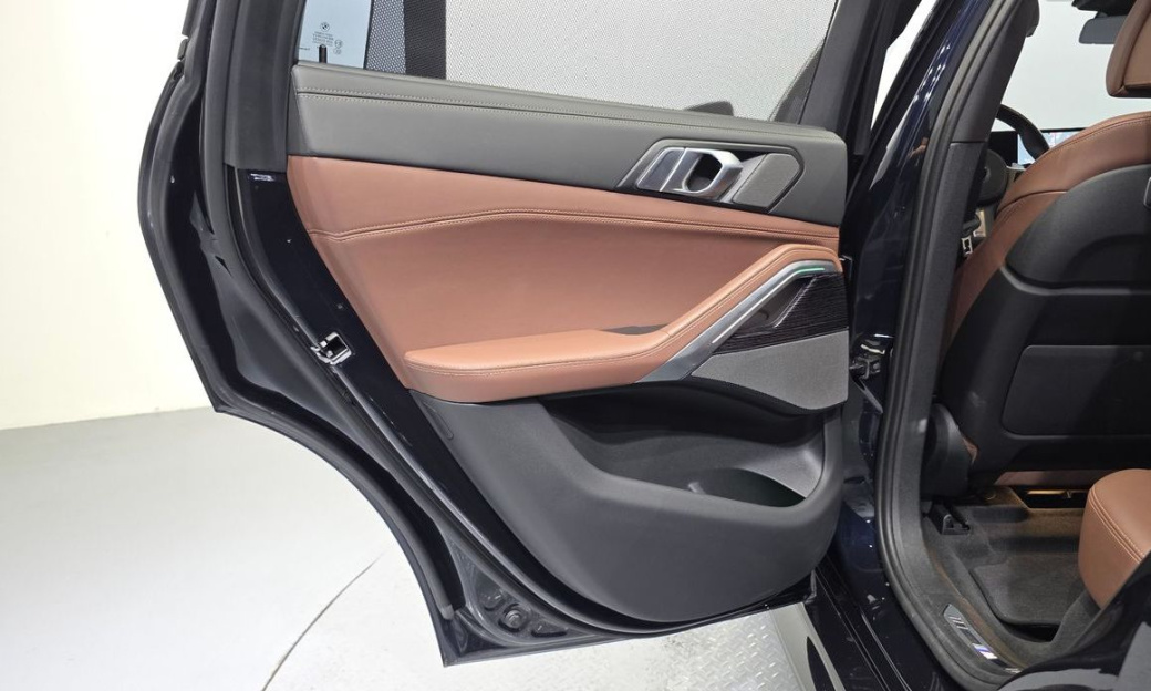 BMW X6 xDrive40i M Sport, 2024