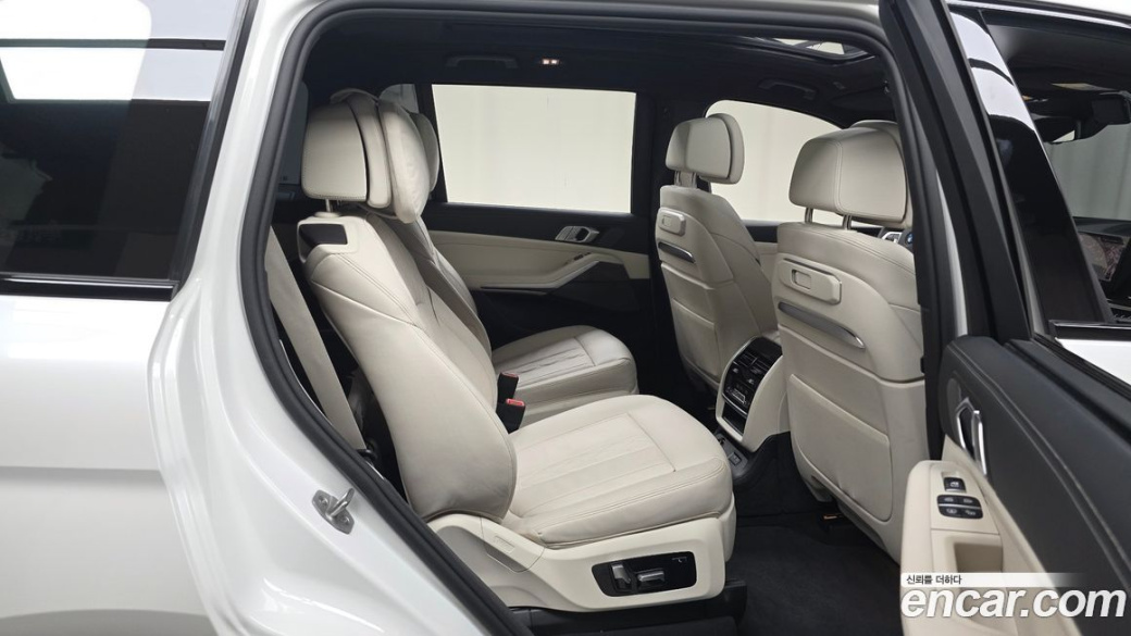 BMW X7 xDrive 40i M Sport 6STR, 2025