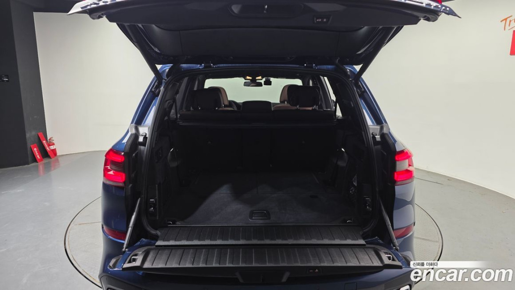 BMW X5 xDrive 30d M Sport, 2023