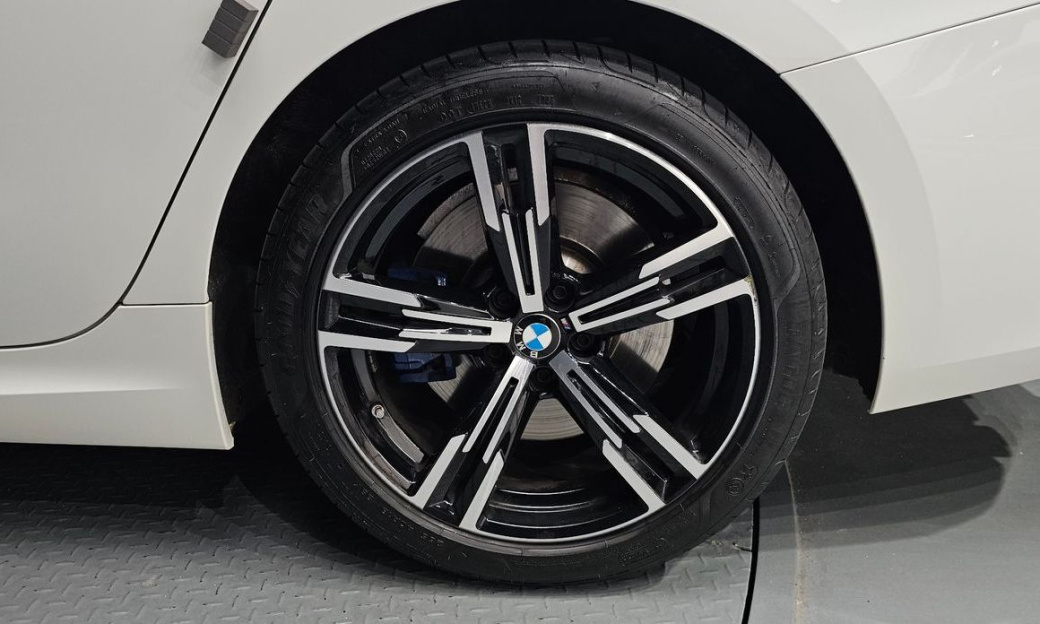BMW 3-Series 320i M Sport, 2024