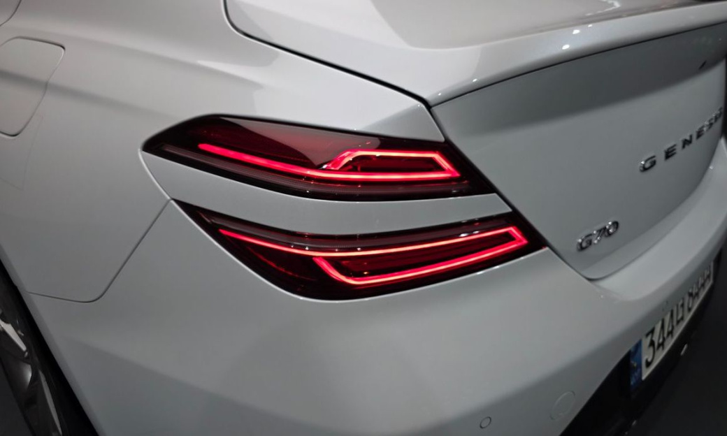 Genesis G70 Gasoline 2.0T 4WD, 2021