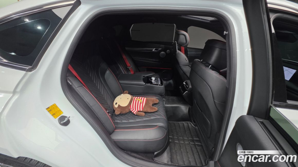 Genesis G80 Gasoline 2.5 Turbo AWD, 2025