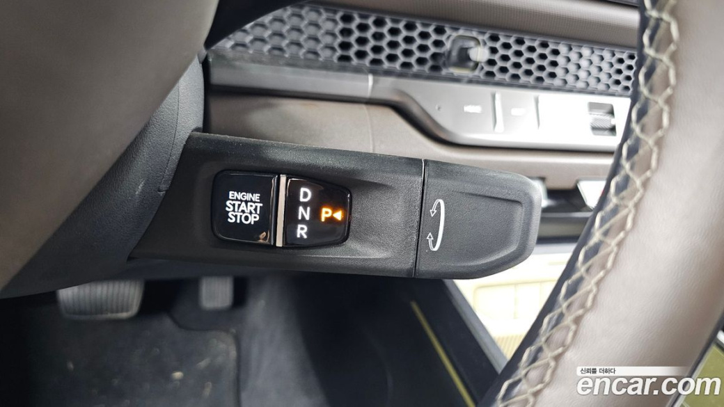 Kia Tasman 2.5T Gasoline 4WD, 2026