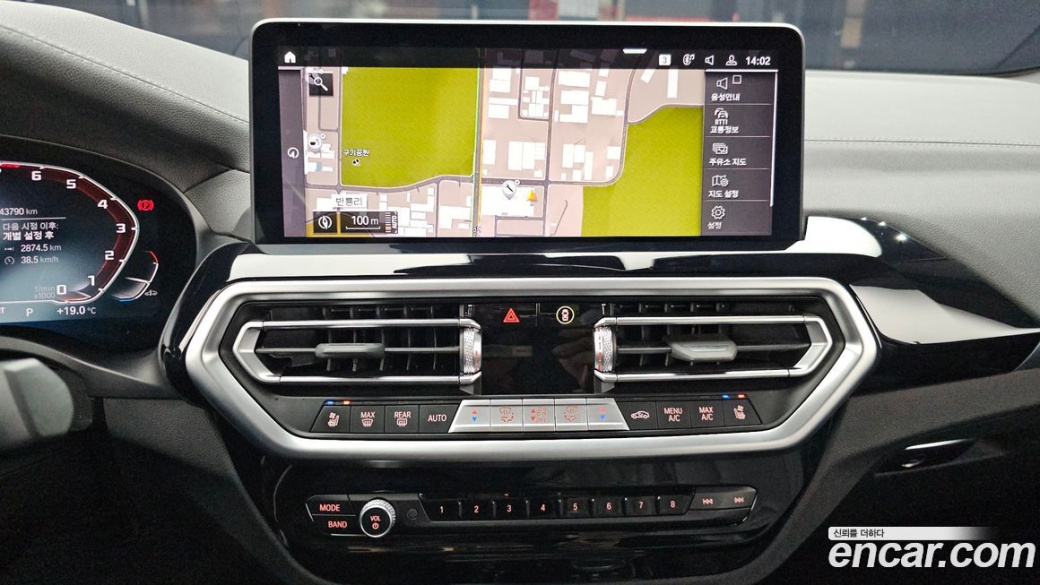 BMW X4 xDrive M40i, 2024