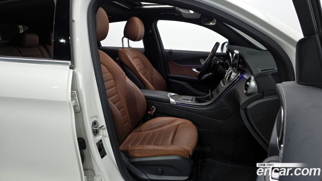 Mercedes-Benz GLC-Class GCL300 4MATIC Coupe, 2023